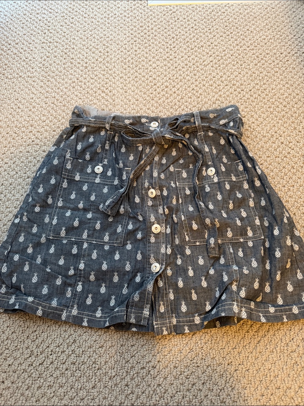 Keds Button-Front Gray Skirt with Pineapple Print, Women’s Size M